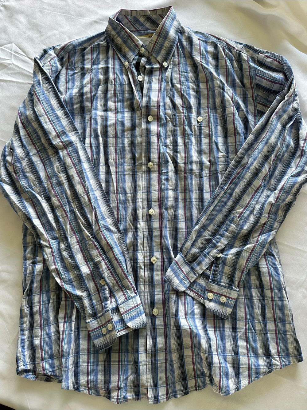 Wrangler 20X Men's Blue and White Plaid Button-Down Shirt